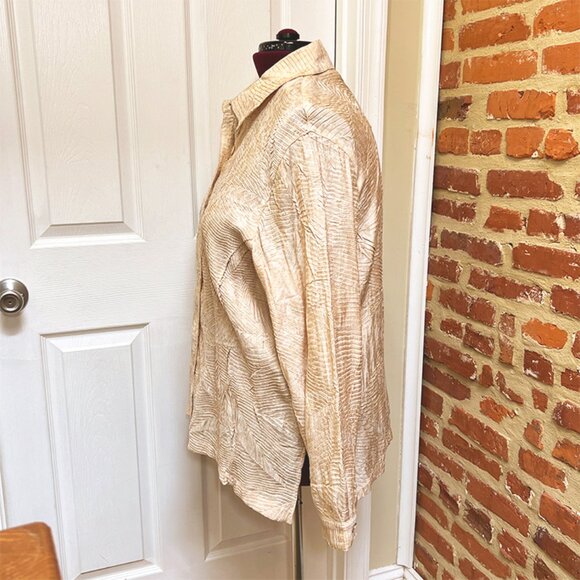 Drapers & Damons Gold Lizard Crinkled Metallic Button Down Blouse - Picture 4 of 5